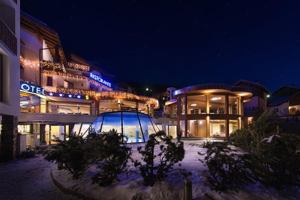 Hotel Baita Montana Livigno Eksteriør bilde