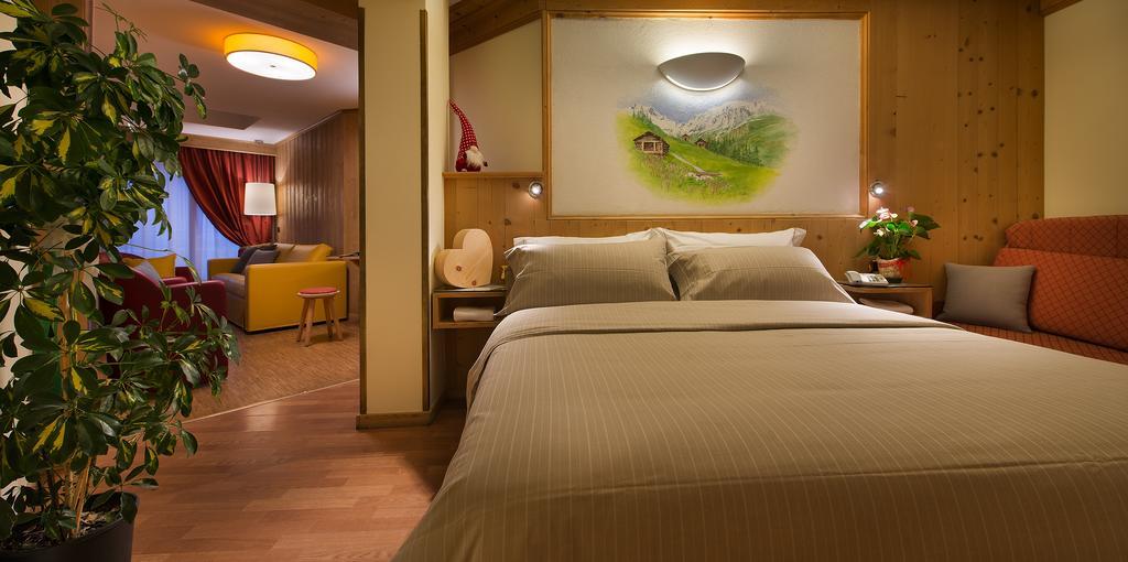 Hotel Baita Montana Livigno Eksteriør bilde