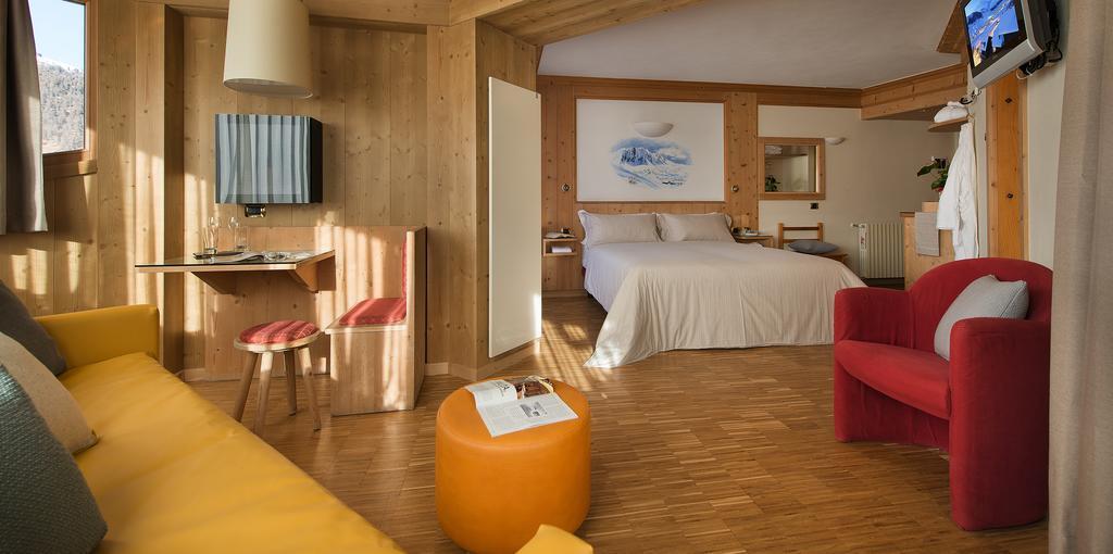 Hotel Baita Montana Livigno Eksteriør bilde